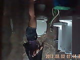 vietnamese teen in Beeclub tollet