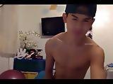 Asia Gay Boy cum eating